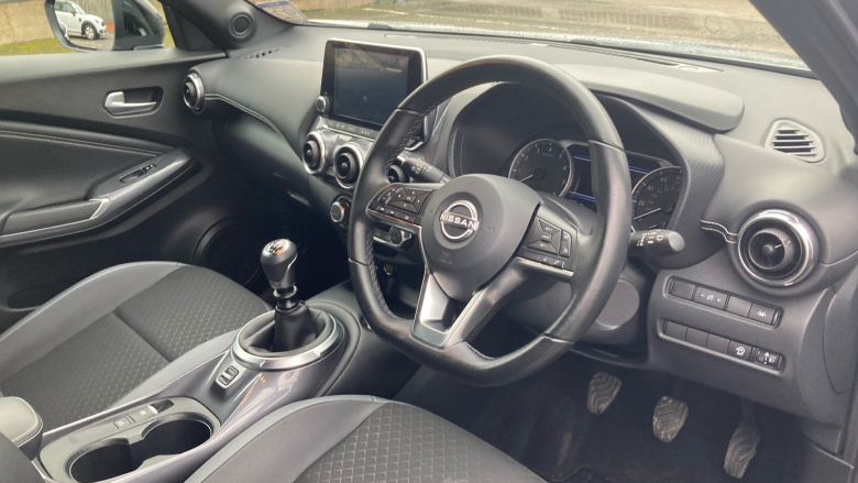 Nissan Juke 1.0 DiG-T 114 N-Connecta 5dr Petrol Hatchback